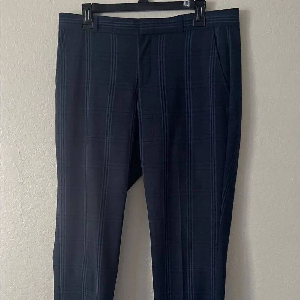 Banana Republic stylish navy